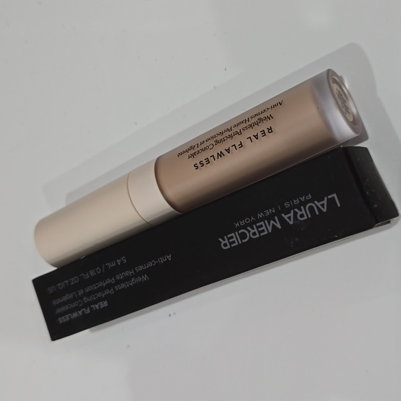 NIB ✅ Laura Mercier #2C2 Real Flawless Weightless Perfecting Serum Concealer ✨ - Picture 6 of 8